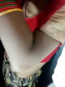 Snapshot of Sonam9696 chatting on 10/12/25, 07:46 Sonam9696 online show from 10/12/25, 07:46