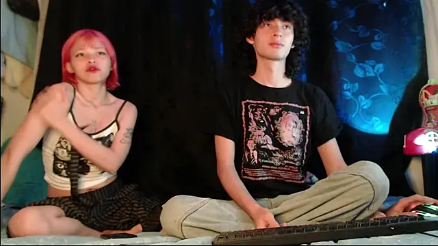 Snapshot of MixiPeach chatting on 06/16/26, 02:25 MixiPeach online show from 06/16/26, 02:25