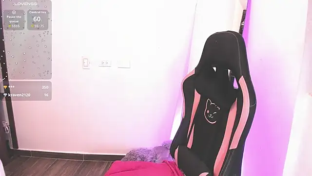 samiacooper25 online show from 09/13/25, 11:48