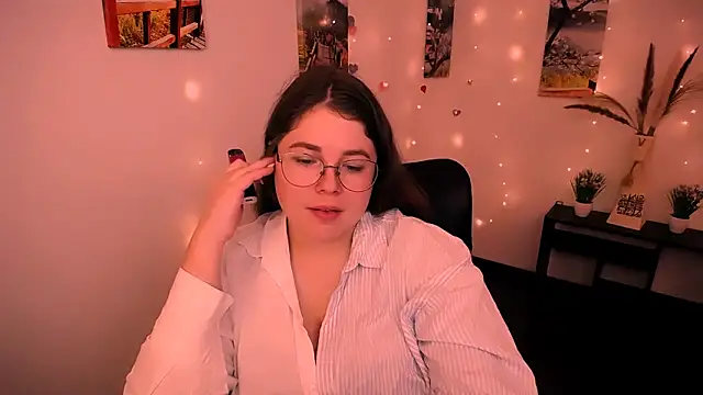  Lovely Mary online show from 09/12/25, 08:03