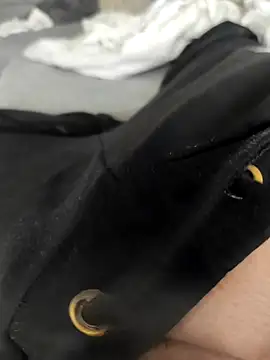 Snapshot of hansvonerotic1 chatting on 10/17/25, 11:35 hansvonerotic1 online show from 10/17/25, 11:35