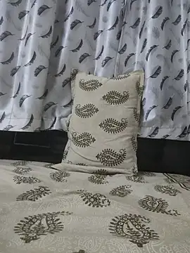 Snapshot of fckboy987 chatting on 11/15/25, 07:43 fckboy987 online show from 11/15/25, 07:43