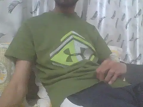 Snapshot of fckboy987 chatting on 01/09/26, 05:04 fckboy987 online show from 01/09/26, 05:04