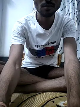 Snapshot of fckboy987 chatting on 07/16/26, 04:35 fckboy987 online show from 07/16/26, 04:35