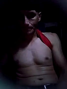 Snapshot of Romance32 chatting on 11/12/25, 02:01 Romance32 online show from 11/12/25, 02:01