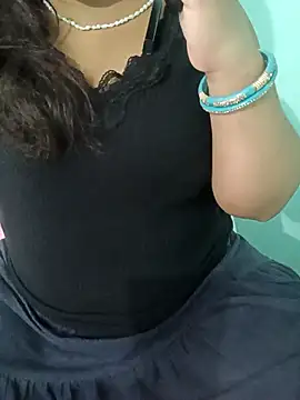 Snapshot of Anjali-bhabhi chatting on 09/27/25, 09:47 Anjali-bhabhi online show from 09/27/25, 09:47