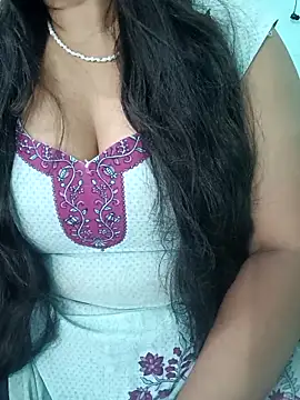 Snapshot of Anjali-bhabhi chatting on 10/01/25, 08:53 Anjali-bhabhi online show from 10/01/25, 08:53