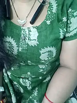Snapshot of Anjali-bhabhi chatting on 10/26/25, 06:14 Anjali-bhabhi online show from 10/26/25, 06:14