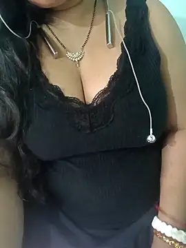 Snapshot of Anjali-bhabhi chatting on 03/17/26, 06:28 Anjali-bhabhi online show from 03/17/26, 06:28