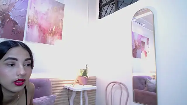 Snapshot of MilkyLally chatting on 04/06/26, 12:06 MilkyLally online show from 04/06/26, 12:06