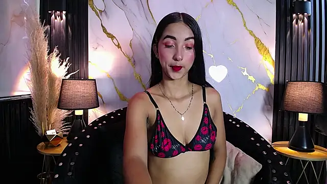 Snapshot of MilkyLally chatting on 04/18/26, 12:09 MilkyLally online show from 04/18/26, 12:09