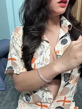 Voyerra g online show from 02/19/26, 02:02