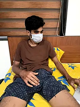 Snapshot of hiddenxdesire chatting on 10/23/25, 05:44 hiddenxdesire online show from 10/23/25, 05:44