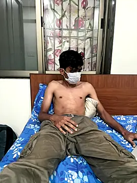 Snapshot of hiddenxdesire chatting on 10/31/25, 06:20 hiddenxdesire online show from 10/31/25, 06:20