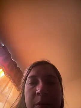 Agatha bellucci  online show from 12/14/25, 10:03