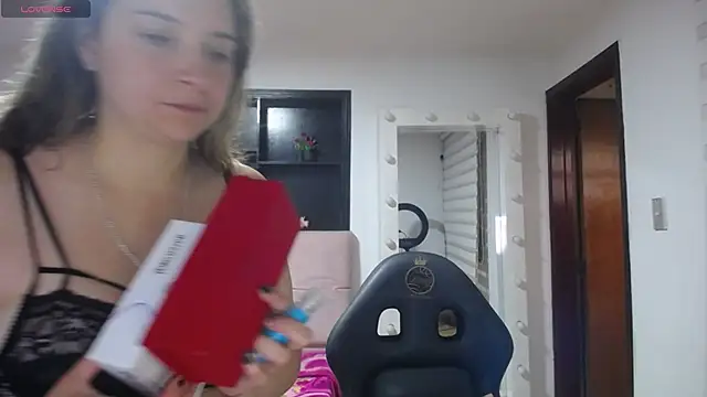 Agatha bellucci  online show from 01/09/26, 01:03