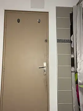 Snapshot of dasilva_elsa21 chatting on 11/05/25, 10:10 dasilva elsa21 online show from 11/05/25, 10:10