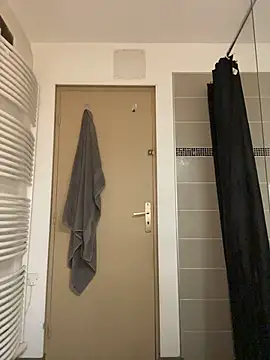 Snapshot of dasilva_elsa21 chatting on 04/15/26, 10:10 dasilva elsa21 online show from 04/15/26, 10:10