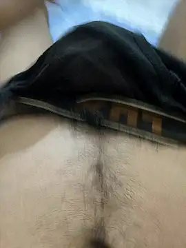 Snapshot of Bio-teacher chatting on 04/23/26, 09:17 Bio-teacher online show from 04/23/26, 09:17