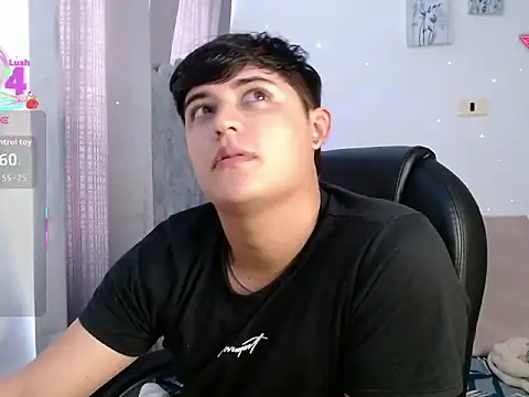 yesitwink  online show from 03/11/26, 07:09