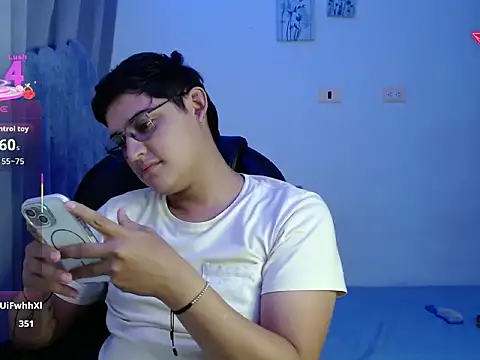Snapshot of yesitwink_ chatting on 03/25/26, 02:17 yesitwink online show from 03/25/26, 02:17