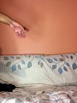 Snapshot of ffinegirl chatting on 11/05/25, 06:19 ffinegirl online show from 11/05/25, 06:19