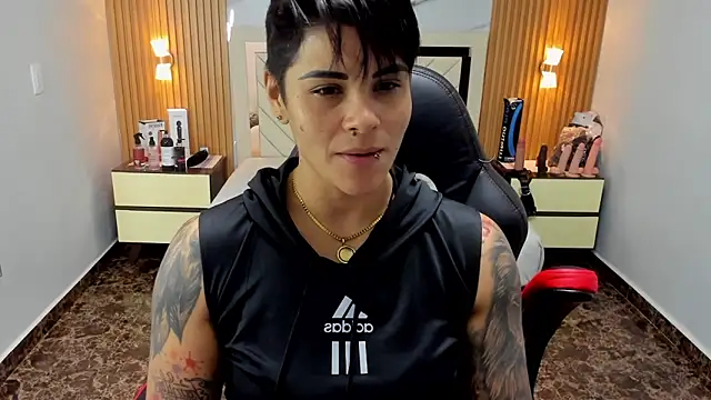 KAROLLJONES1 online show from 09/15/25, 07:14