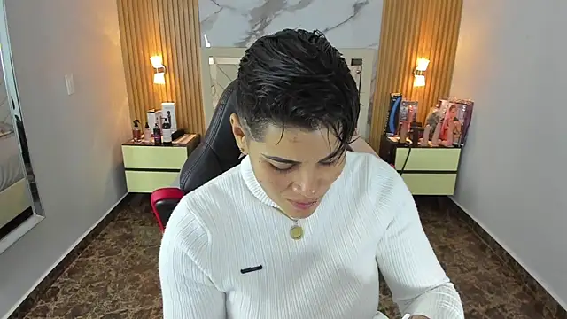 KAROLLJONES1 online show from 10/04/25, 07:34