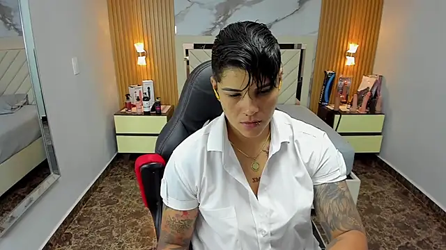 KAROLLJONES1 online show from 10/08/25, 02:42