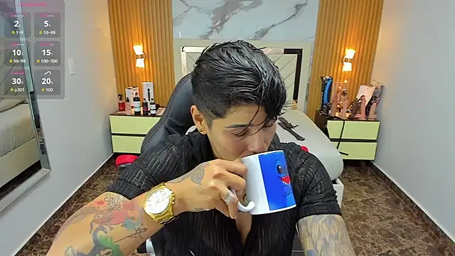 KAROLLJONES1 online show from 10/18/25, 07:36