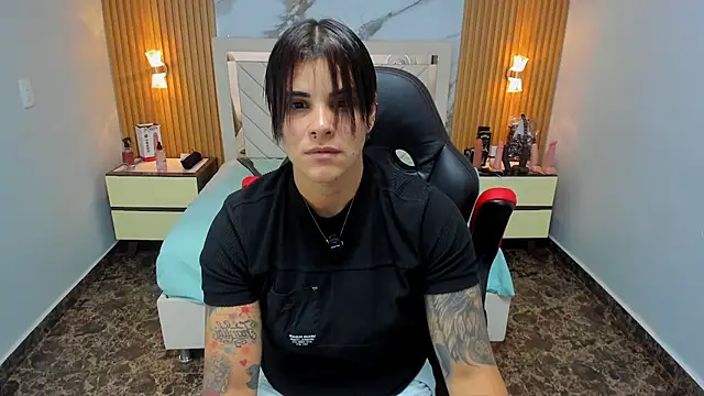 KAROLLJONES1 online show from 01/31/26, 07:11