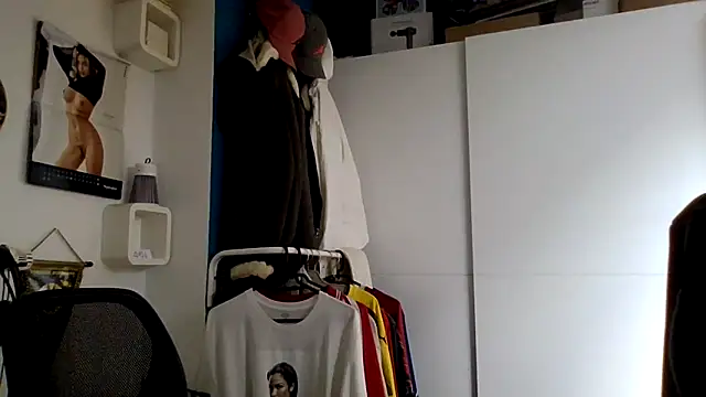 Snapshot of bigcockjohnxxxxx chatting on 09/29/25, 11:37 bigcockjohnxxxxx online show from 09/29/25, 11:37