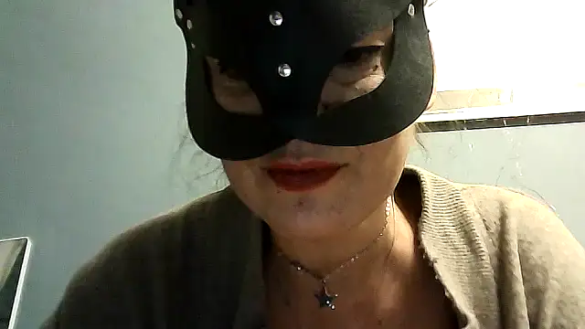 vanitafalcao online show from 11/11/25, 07:14