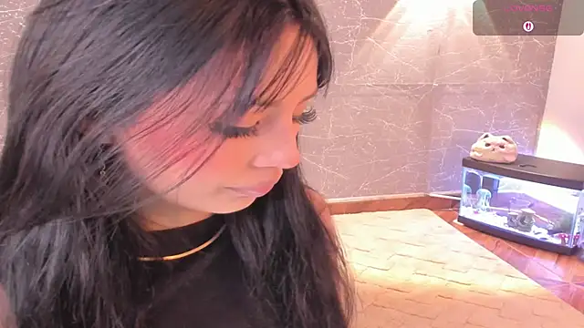 Miss Charlottet online show from 12/04/25, 01:48