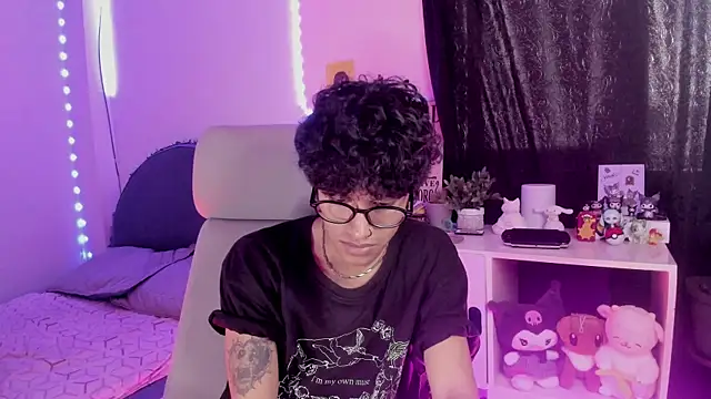 Snapshot of Khada__Jhin4 chatting on 10/20/25, 08:20 Khada  Jhin4 online show from 10/20/25, 08:20