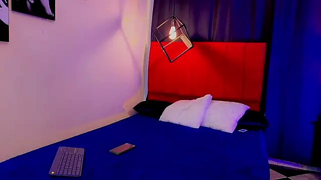 Room 69x online show from 09/16/25, 12:50