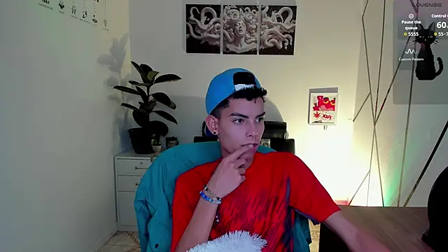 Room 69x online show from 11/02/25, 03:31