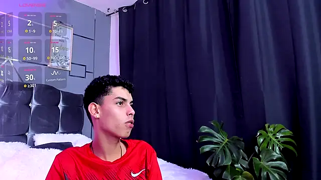 Room 69x online show from 11/09/25, 03:05