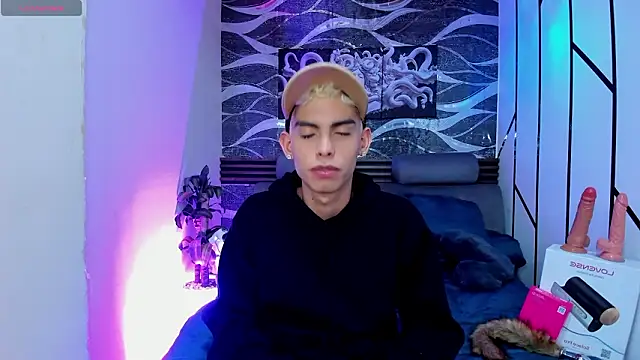 Room 69x online show from 02/08/26, 03:10