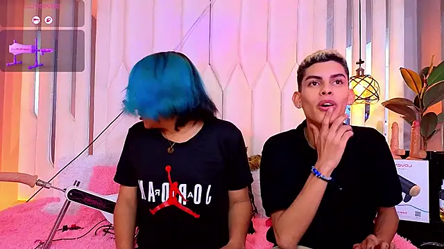 Room 69x online show from 03/31/26, 04:02