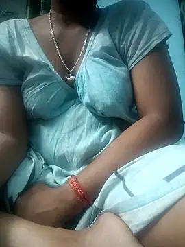 satisfiedgirl4 online show from 10/15/25, 11:05