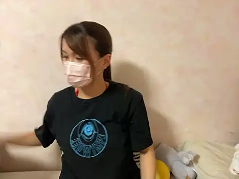 Snapshot of rad_chan chatting on 10/17/25, 01:35 rad chan online show from 10/17/25, 01:35