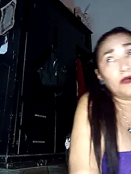 Snapshot of linda_luna29 chatting on 09/13/25, 02:44 linda luna29 online show from 09/13/25, 02:44