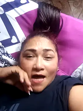 Snapshot of linda_luna29 chatting on 01/10/26, 09:30 linda luna29 online show from 01/10/26, 09:30