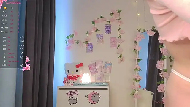 roxydolll online show from 07/11/26, 02:36