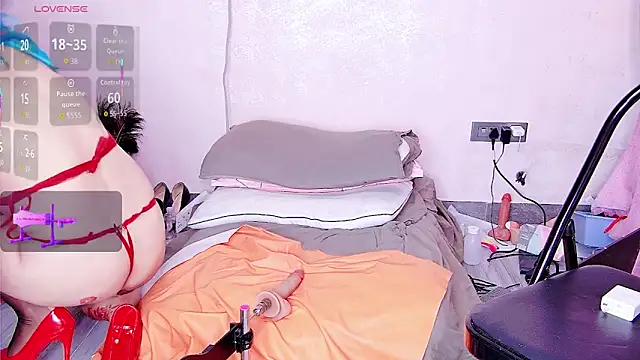 Solsken  online show from 02/04/26, 02:17