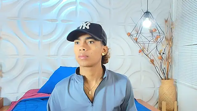 AlanCutee online show from 06/03/26, 01:03