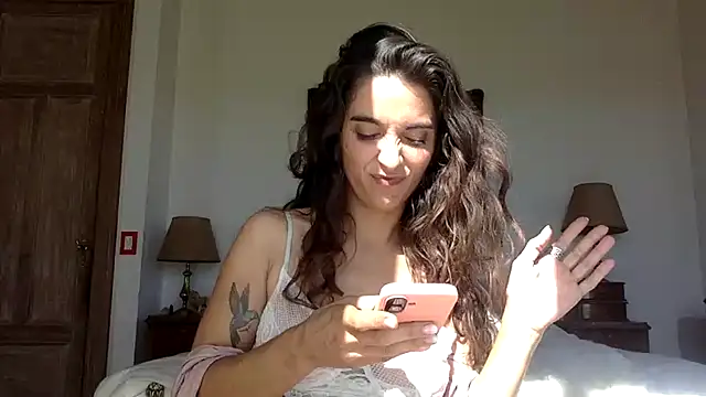 Snapshot of venuslibre chatting on 09/26/25, 01:15 venuslibre online show from 09/26/25, 01:15