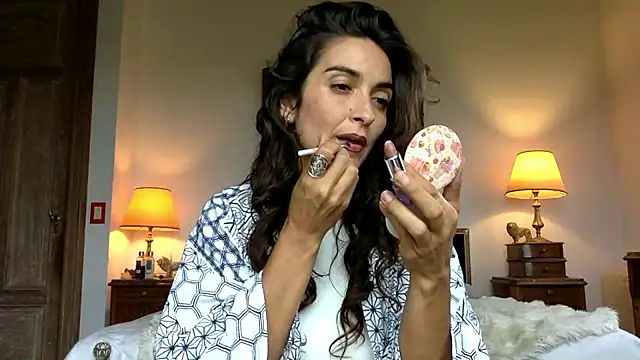 Snapshot of venuslibre chatting on 11/29/25, 07:28 venuslibre online show from 11/29/25, 07:28