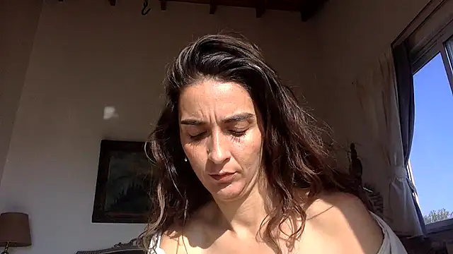 Snapshot of venuslibre chatting on 05/31/26, 01:51 venuslibre online show from 05/31/26, 01:51